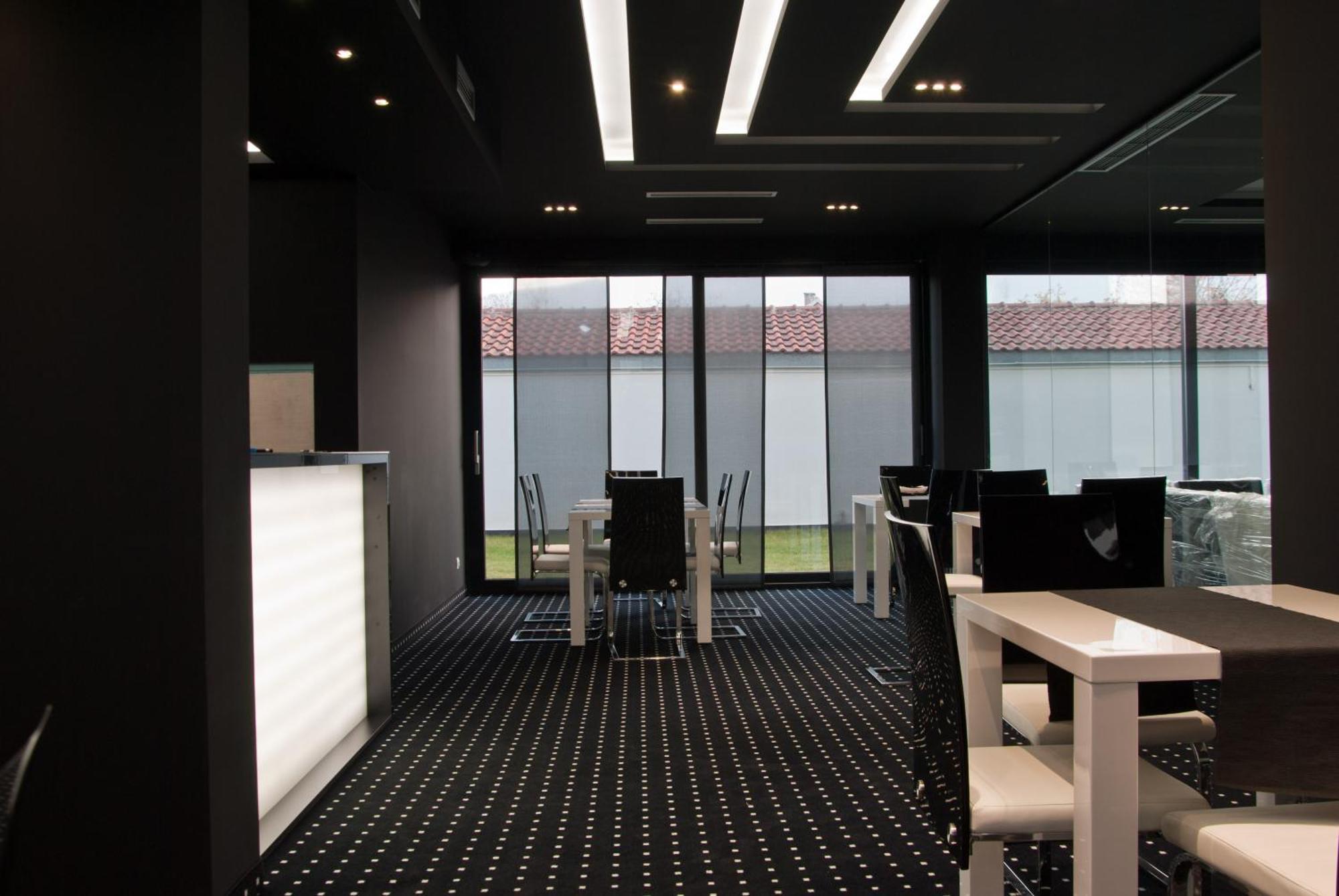 Fashion - Free Parking Hotel 3*